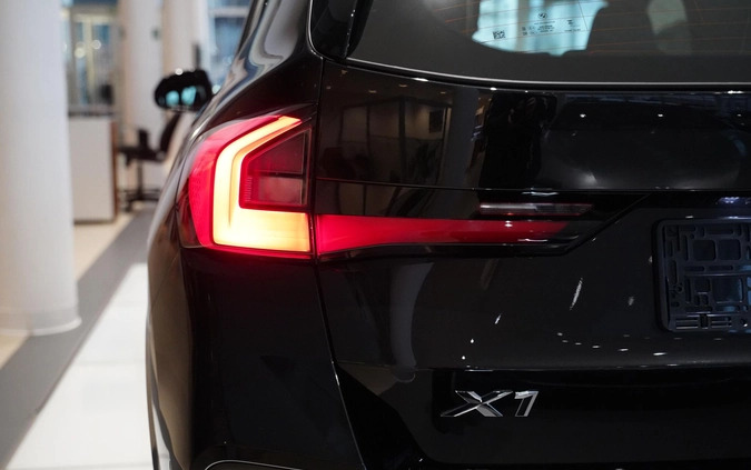 BMW X1 cena 248000 przebieg: 1, rok produkcji 2024 z Kowal małe 562
